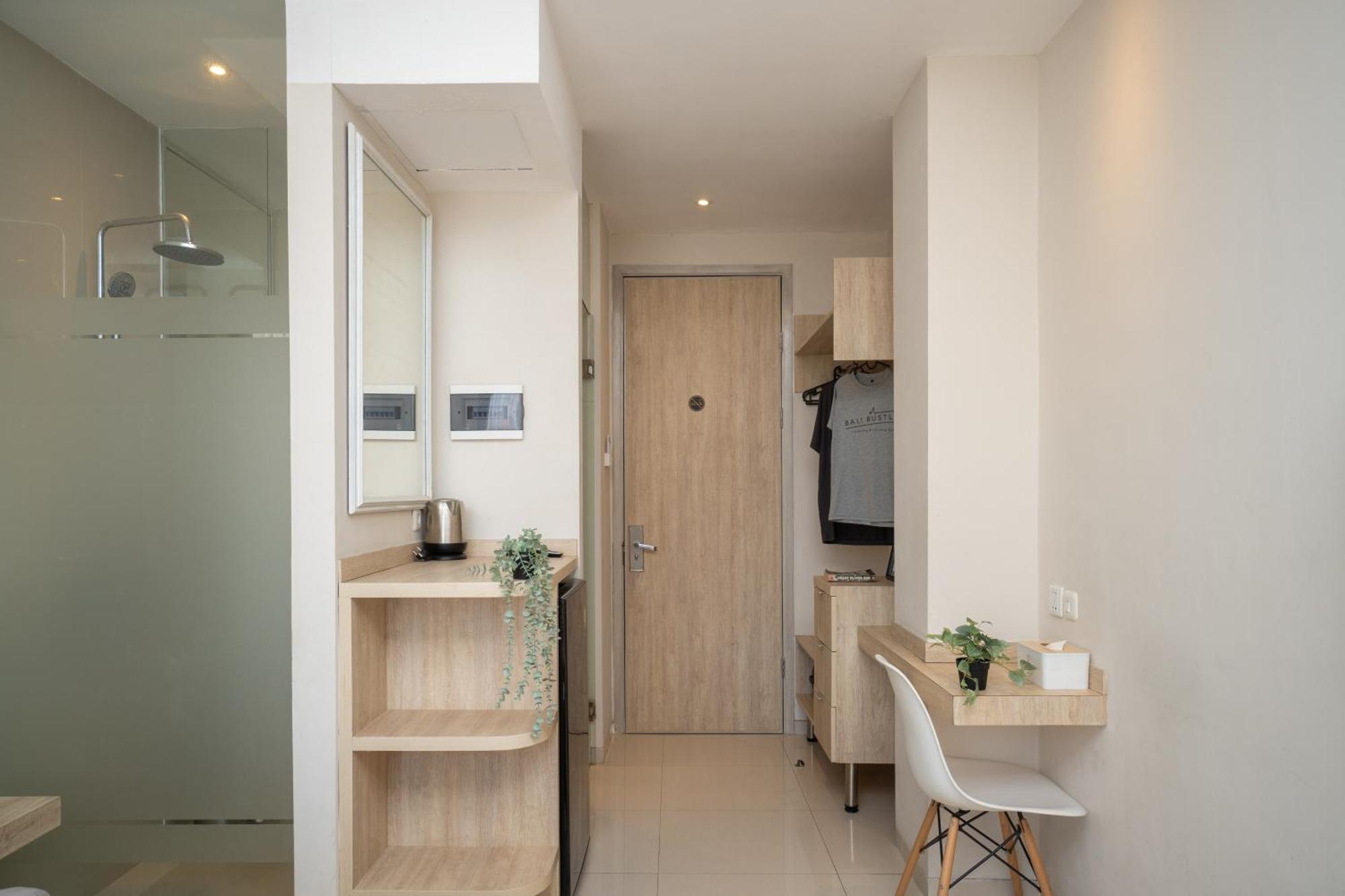 Bali Bustle Pararaton Coliving And Coworking Space Legian  Luaran gambar