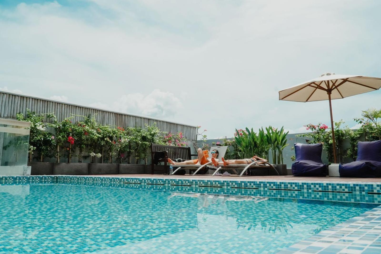 Bali Bustle Pararaton Coliving And Coworking Space Legian  Luaran gambar