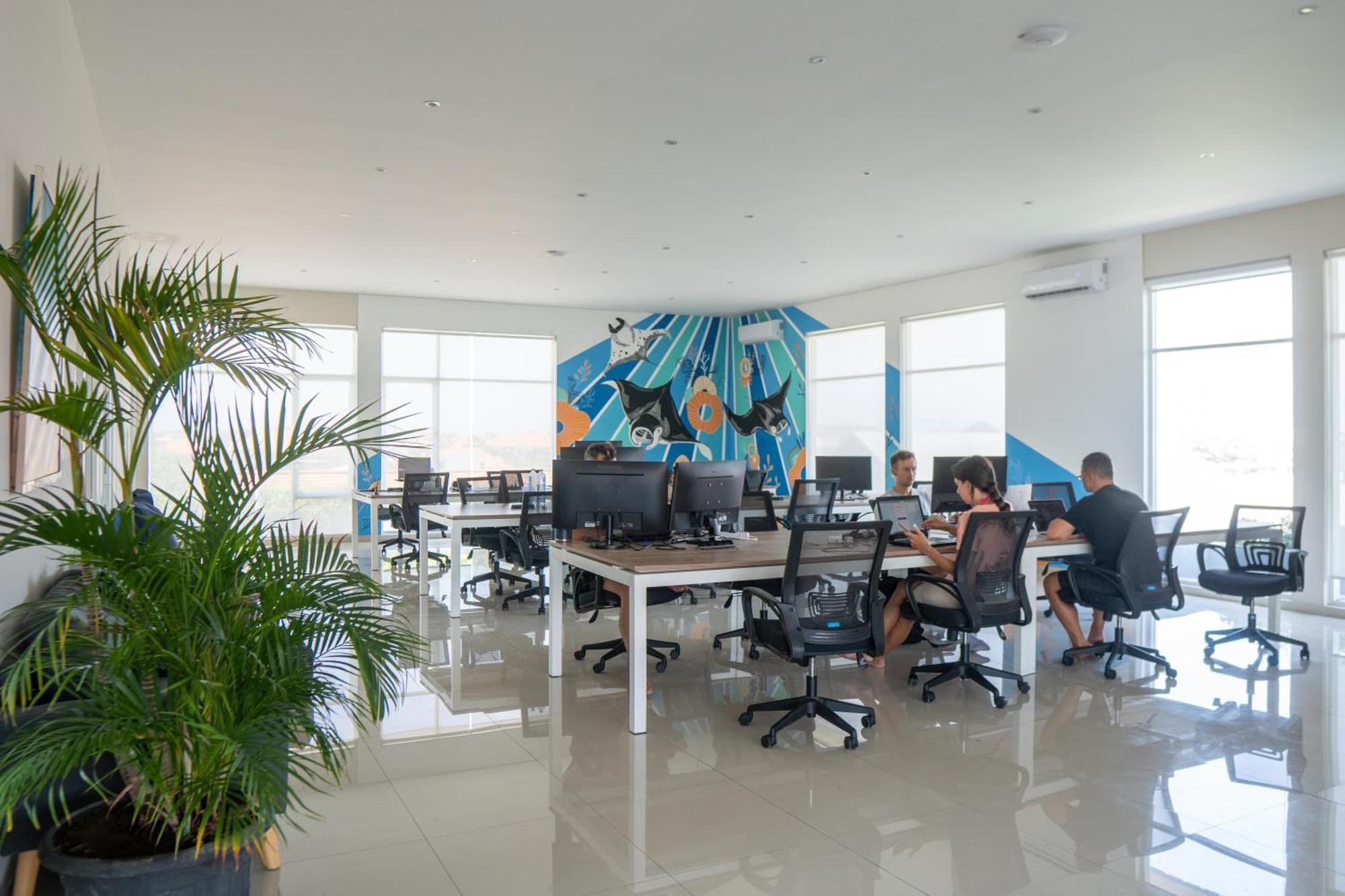 Bali Bustle Pararaton Coliving And Coworking Space Legian  Luaran gambar